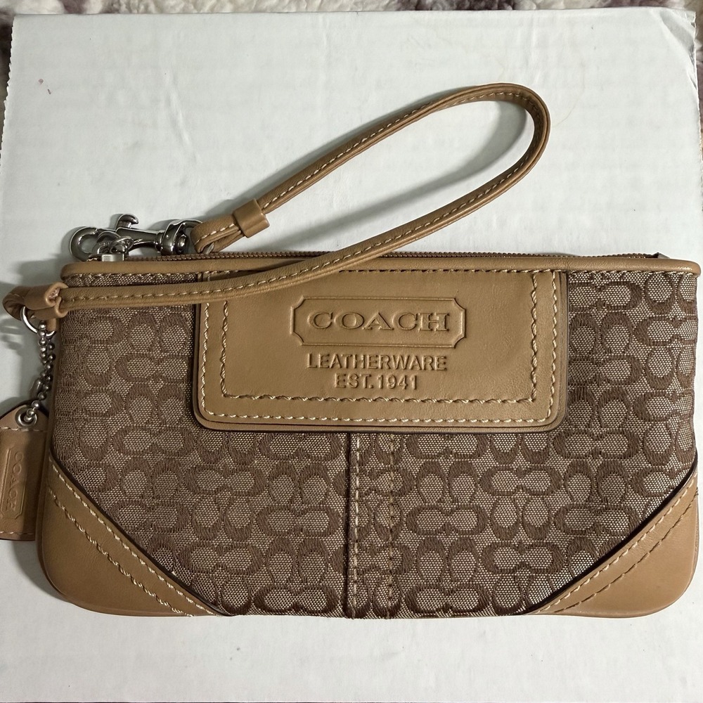 Vintage Coach Leatherware Est.1941 Zip Signature Pouch Wallet 7"x4" Wristlet EUC